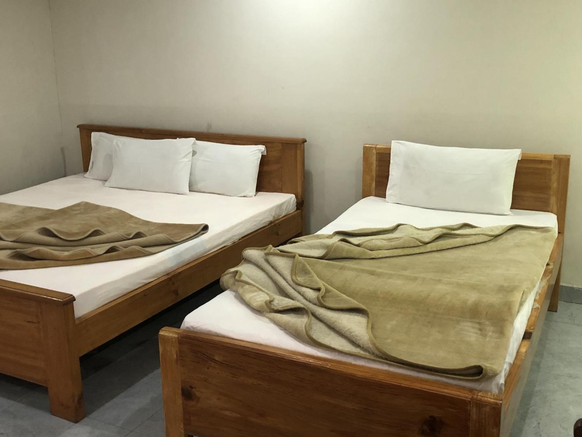 Hotel Islamabad Crown ラーワルピンディー エクステリア 写真